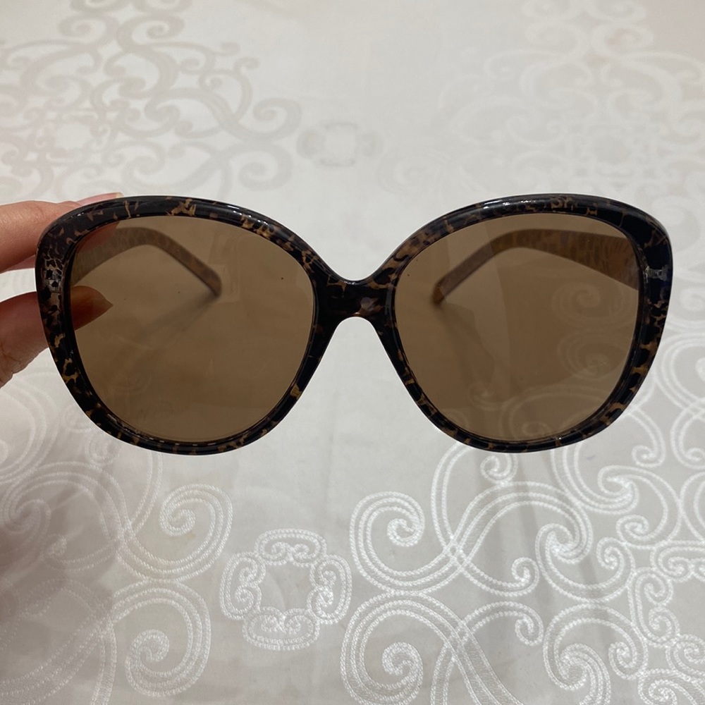 Brown Oval Sunglasses